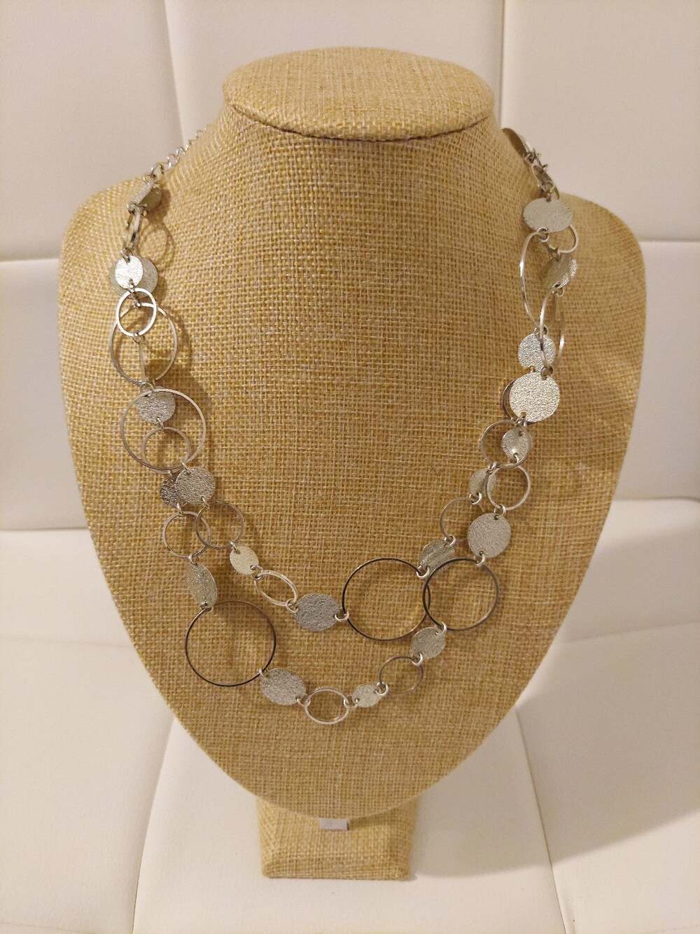 NY Silver Tone Circle Ring Hoops 16" Necklace